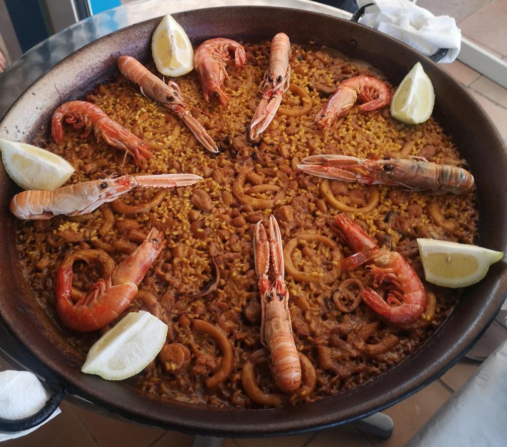 Del Mar 1 Deluxe Apartment Torrevieja Centrum ภายนอก รูปภาพ