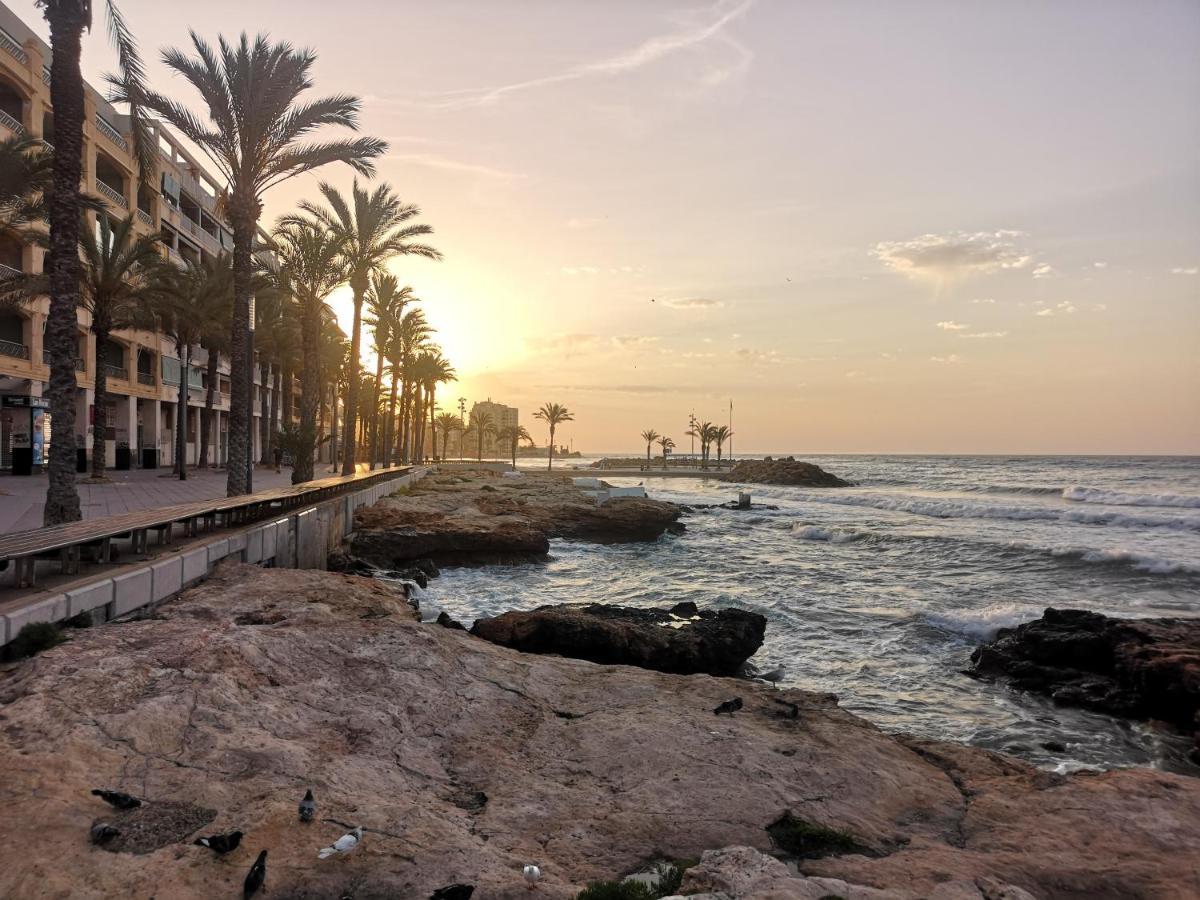 Del Mar 1 Deluxe Apartment Torrevieja Centrum ภายนอก รูปภาพ