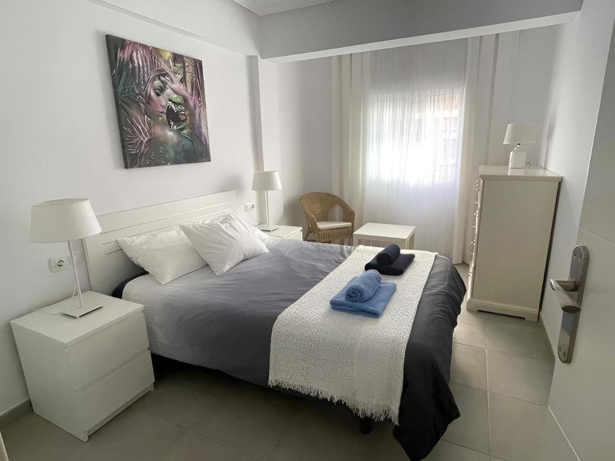 Del Mar 1 Deluxe Apartment Torrevieja Centrum ภายนอก รูปภาพ